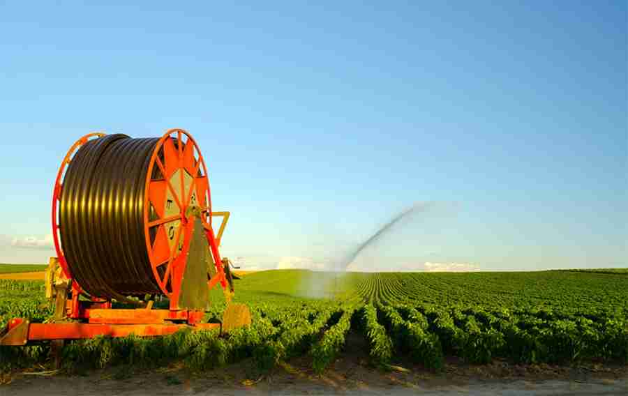 Irrigação por Aspersão: Autopropelido Tipo Carretel Enrolador