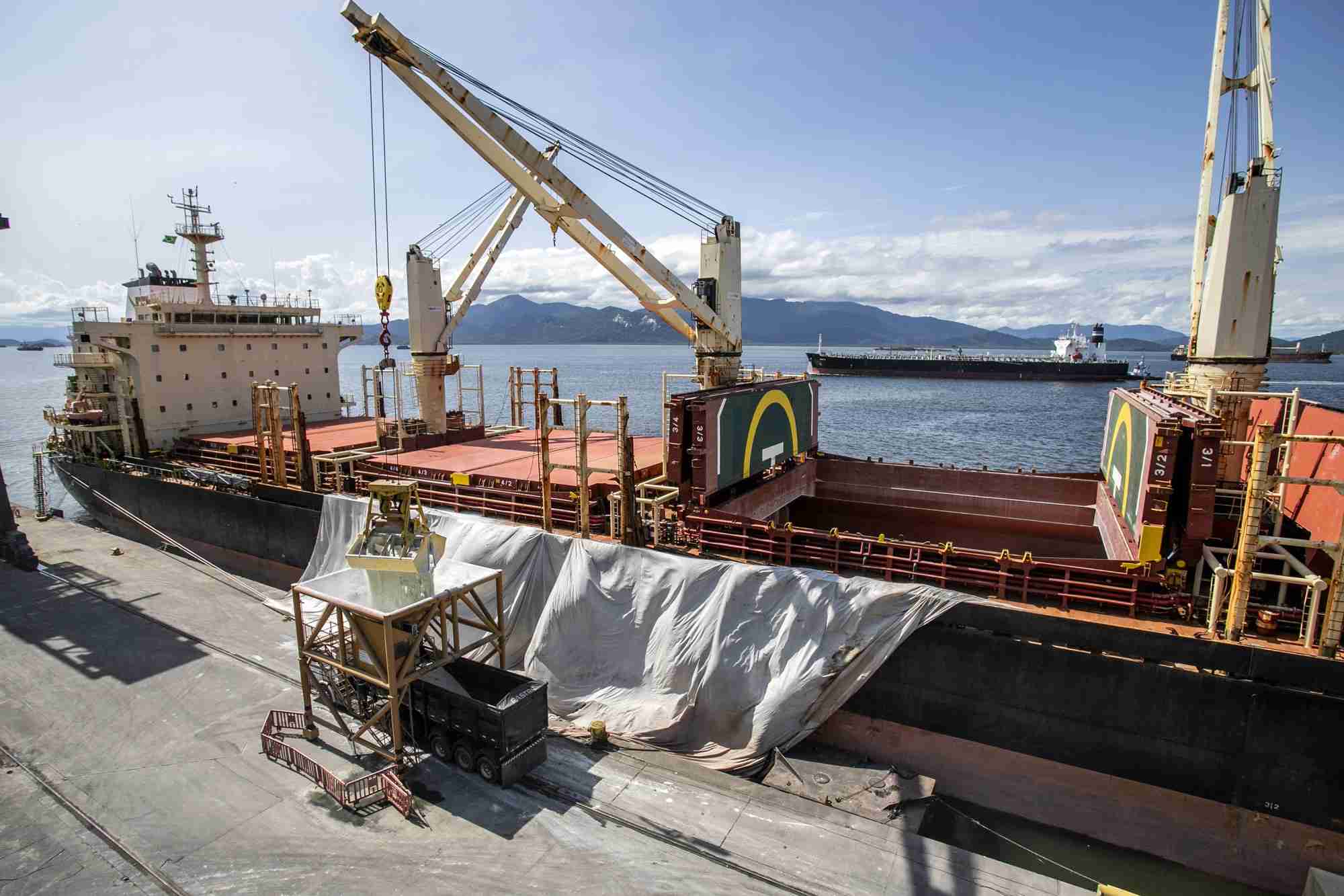 Rússia Cancela as Exportações de Fertilizantes para o Brasil